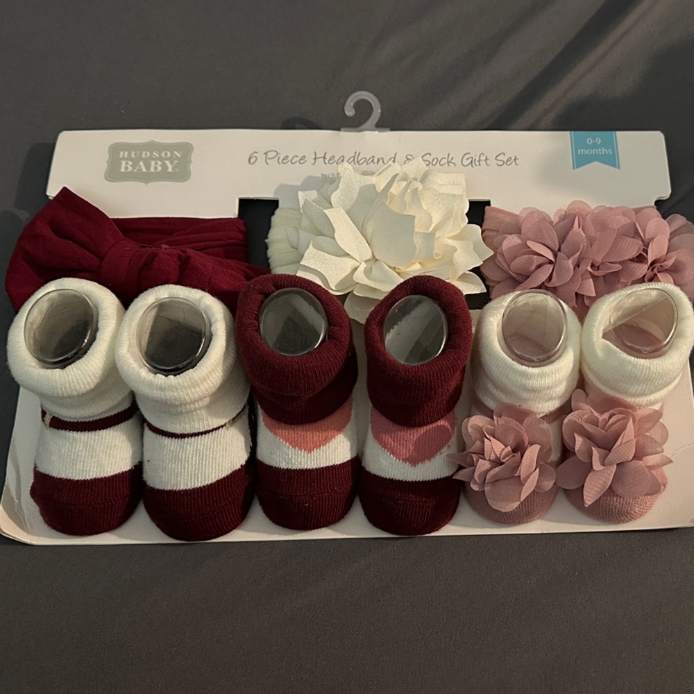 New- Hudson Baby- Baby Headband and Sock Set - Burgundy, Pink, White